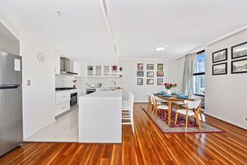 Deluxe Sydney Central Penthouse With Pool & Gym - Accommodation Broome 2