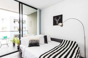 Executive Two Bed Penthouse Studio In The City - Accommodation Broome 1