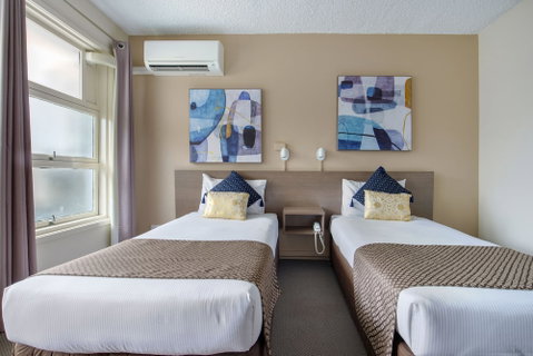 The Metropolitan Spring Hill - Accommodation Broome 6