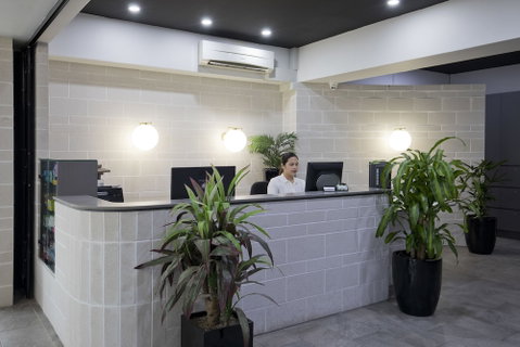The Metropolitan Spring Hill - Accommodation Broome 3