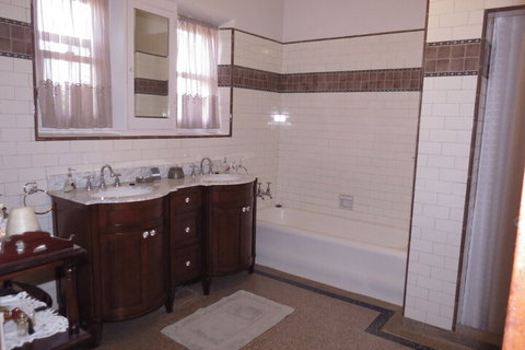 Mourilyan House - Accommodation Broome 5