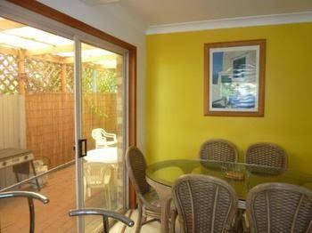 Sails Beach House Apartments Pottsville Beach - Accommodation Broome 3