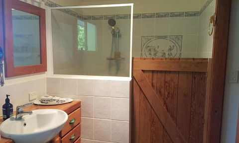 Artisan Spa Views - Accommodation Broome 6