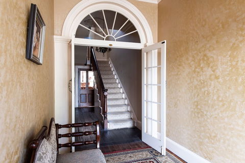 Fitzpatrick's Inn - Accommodation Broome 2