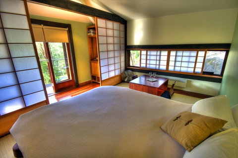 Qdos Arts - Accommodation Broome 1