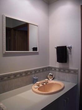 Barossa Country Cottages - Accommodation Broome 4