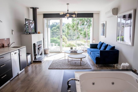 Polperro Villas - Accommodation Broome 2