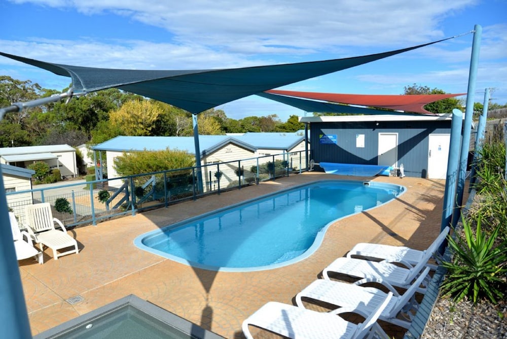 Metung VIC Accommodation Broome