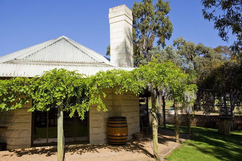 Eco-luxe At Mount Avoca - Accommodation Broome 2