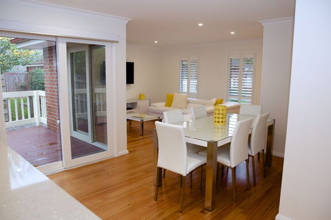 Yarra Glen Racecourse Apartments - Accommodation Broome 5