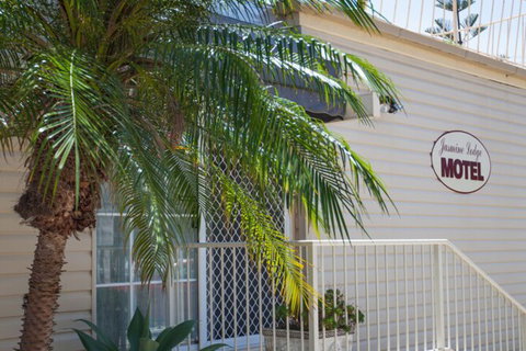 Jasmine Lodge Motel - Accommodation Broome 1