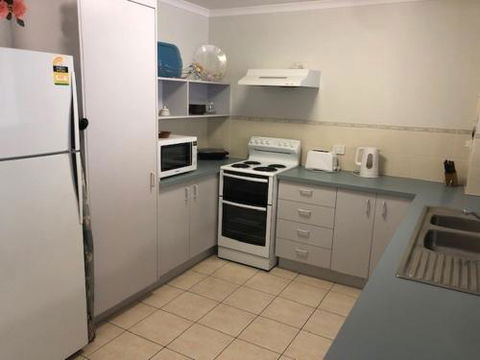 Sorrento Seaside Holiday Apartments - Accommodation Broome 2