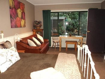 Forest Lodge Chalets - Accommodation Broome 5