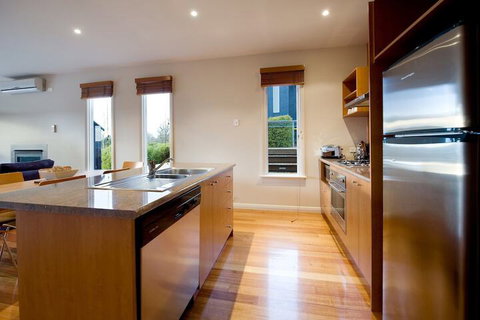 Queensberry Springs Villa 1 - Accommodation Broome 2