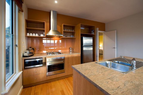 Queensberry Springs Villa 1 - Accommodation Broome 3