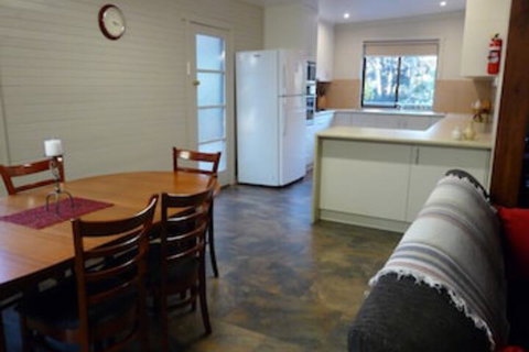 Eagles Rise Tasmania - Accommodation Broome 0