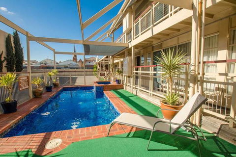 MAS Country Riverboat Lodge Motor Inn - Accommodation Broome 4