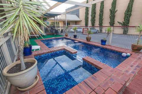 MAS Country Riverboat Lodge Motor Inn - Accommodation Broome 3