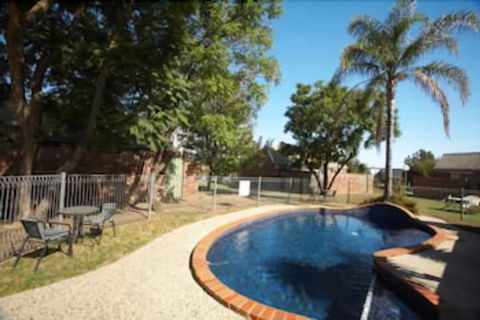 Belvoir Village Motel & Apartments Wodonga - Accommodation Broome 2