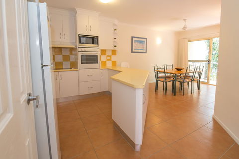 Beach Court - Accommodation Broome 3