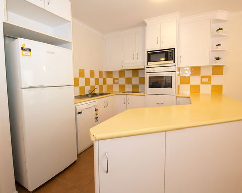 Beach Court - Accommodation Broome 2