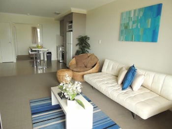 Airlie Central Apartments - Accommodation Broome 2