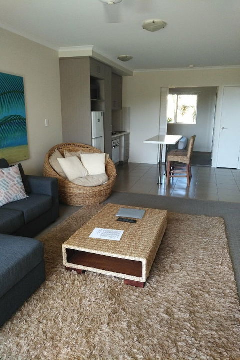 Airlie Central Apartments - Accommodation Broome 0