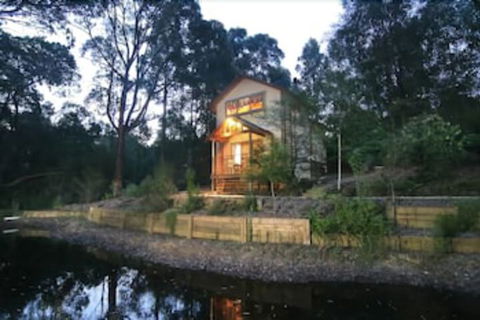 Eagle Hammer Cottages - Accommodation Broome 0