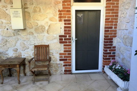 Arundel's Boutique Accommodation - Accommodation Broome 2