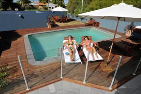 Waikiki Beach Bed & Breakfast - Accommodation Broome 1