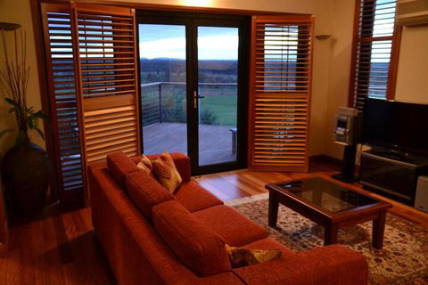 Meringa Springs - Accommodation Broome 2