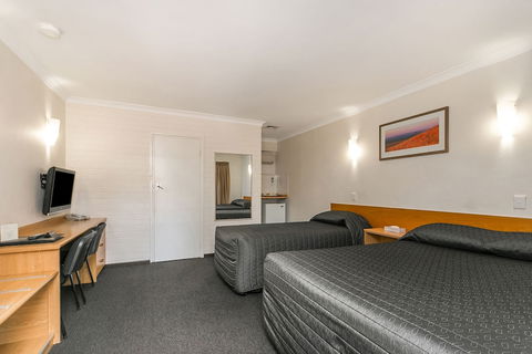 Flag Motor Lodge - Accommodation Broome 3