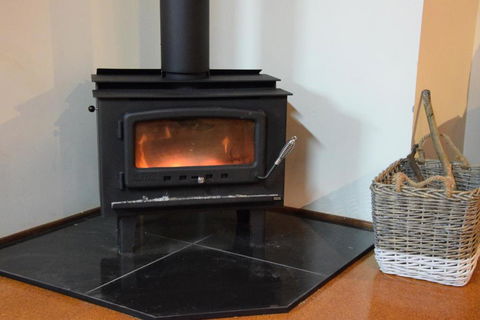 McCarthy Lake House - Accommodation Broome 2