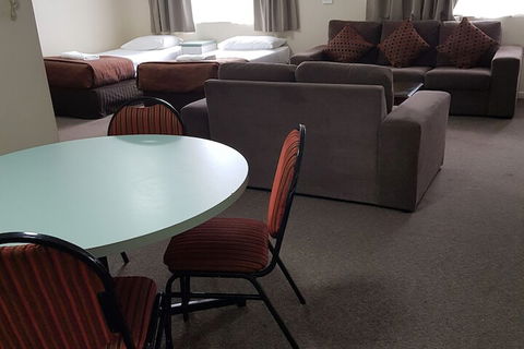 Earls Court Motor Inn - Accommodation Broome 1
