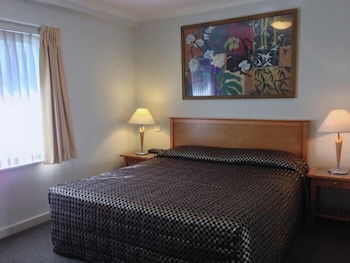 City West Accommodation - Accommodation Broome 4