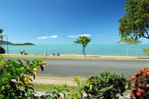 Whitsunday Waterfront Apartments - Accommodation Broome 4