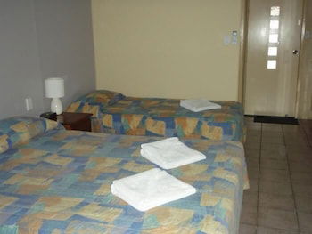 Gladstone Village Motel - Accommodation Broome 2
