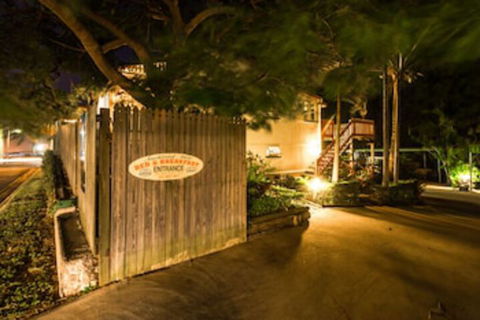 Auckland Hill Bed & Breakfast - Accommodation Broome 0