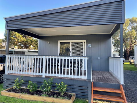 Victor Harbor Holiday & Cabin Park - Accommodation Broome 2