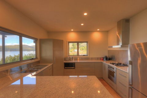 Fairwinds - Essentially Tas - Accommodation Broome 4