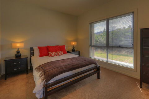 Fairwinds - Essentially Tas - Accommodation Broome 2