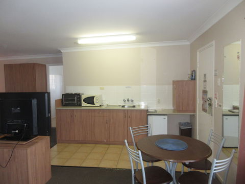 Riviera On Ruthven Motel - Accommodation Broome 5