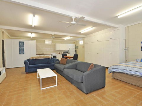 The Studio On The Lake At Fishing Point Lake Macquarie Honestly Put The Line In & Catch Fish - Accommodation Broome 1