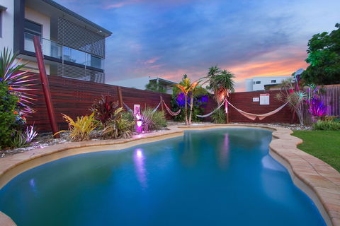 Gladstone Backpackers - Accommodation Broome 1