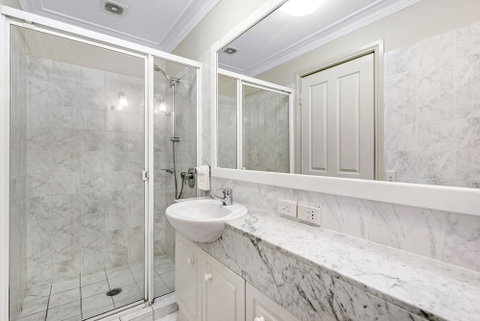 ULTIQA Rothbury Hotel - Accommodation Broome 5