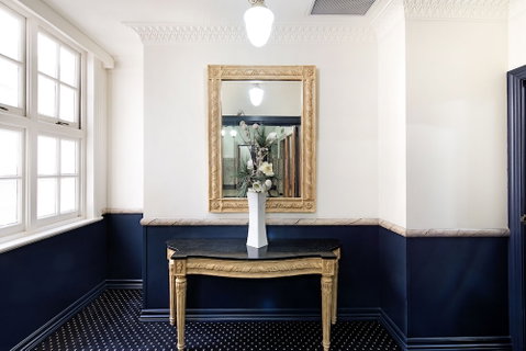 ULTIQA Rothbury Hotel - Accommodation Broome 1