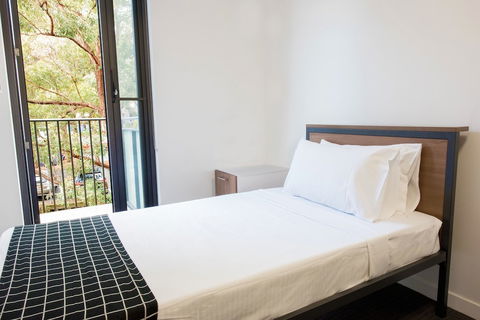 Racecourse Space Pop Up - Accommodation Broome 4