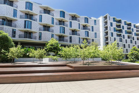 Racecourse Space Pop Up - Accommodation Broome 5