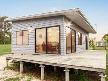 Arbuckle VIC Accommodation Broome