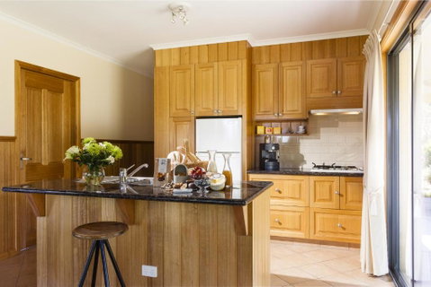 Glenoe Cottages - Accommodation Broome 4